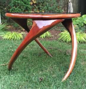 Spiral leg table side view ‣ I Have An Idea